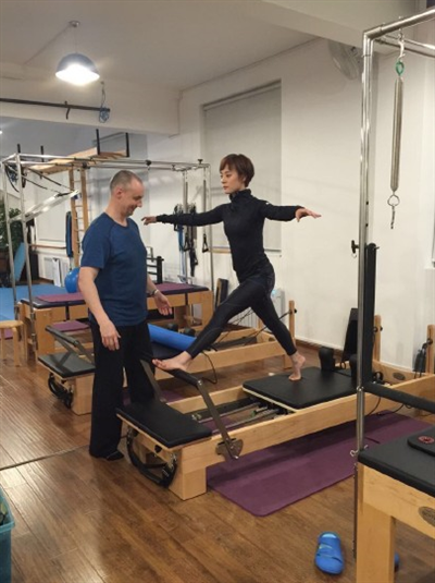 孙俪普拉提玩出新高度你真的了解这项运动么? | Shanghai WOW! - 上海沃