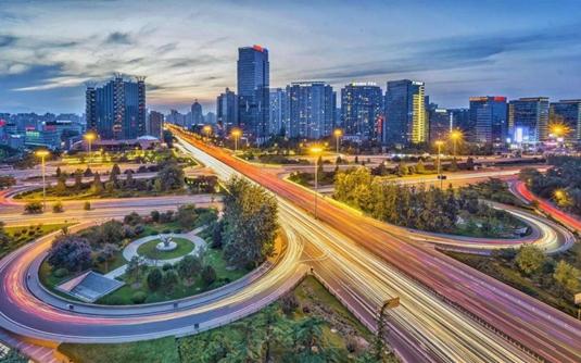 gdp增速_2018北京gdp