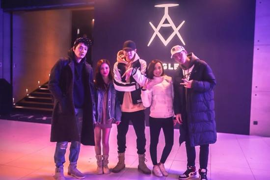 年前最后一次狂欢,跟着蹦迪达人感受晚9点至早